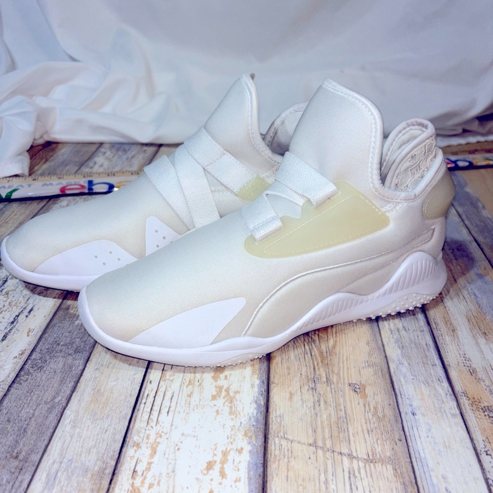 PUMA Sneaker Men Women White Mostro￼363820-02 Sz:8.5 White Mesh Fabric